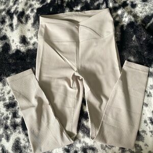 Cross over leggings